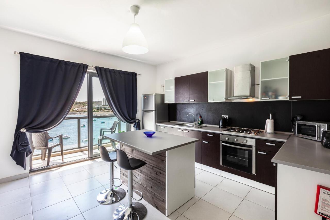 Z4 - Seafront Apartment 세인트폴스베이 외부 사진